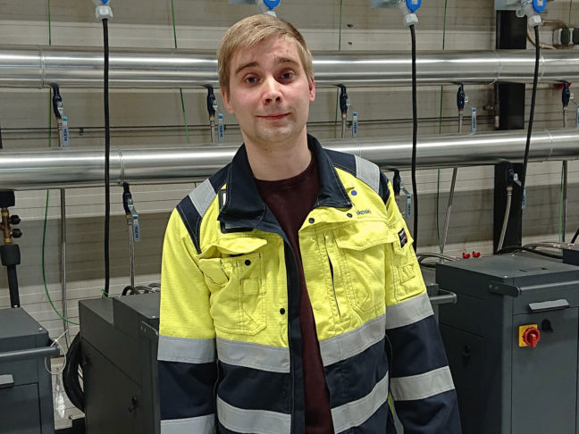 Datakeskus lämmittää uimahallia
