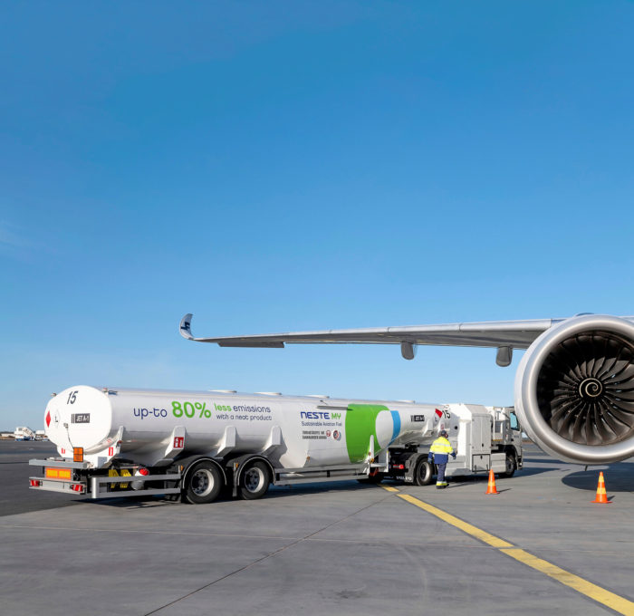Puolet Airbusin koneissa käytettävästä polttoaineesta voi olla nykyään uusiutuvaa.