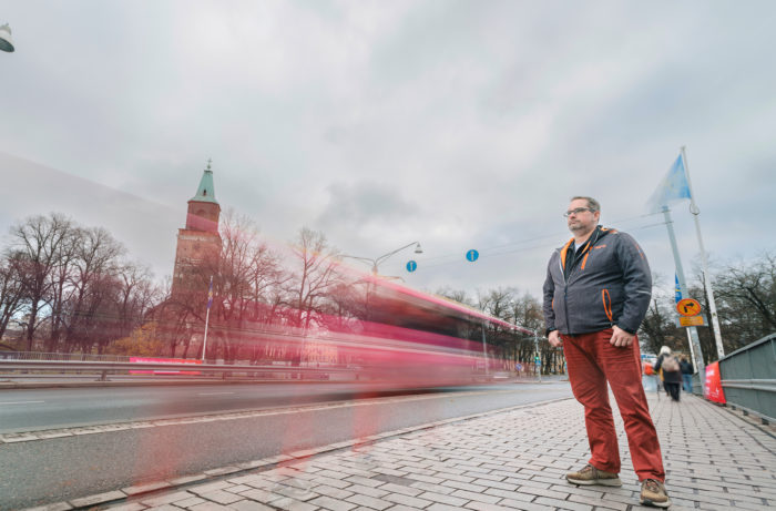 MarshallAI:n ratkaisut auttavat analysoimaan kaupunkien liikennevirtoja. Marcus Nordströmin mukaan tekoäly tekee liikenteestä joustavampaa, turvallisempaa ja puhtaampaa.