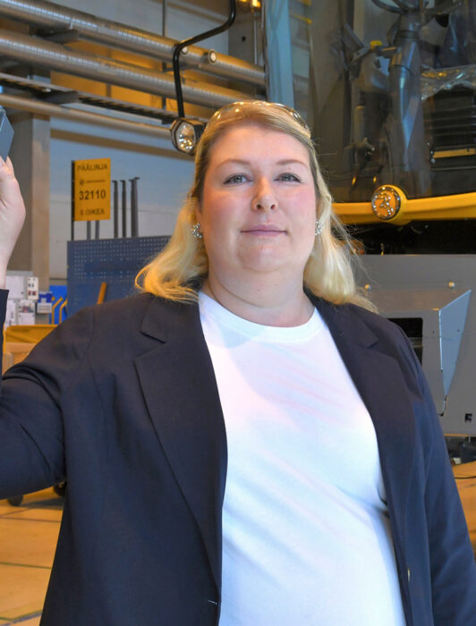 Mari Kivisen mukaan asiakkaille on tärkeintä, että puimuri toimii silloin kun sitä tarvitaan.