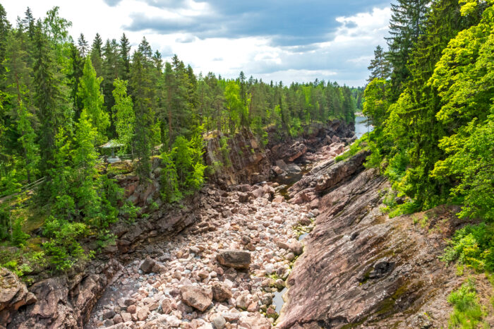 Imatrankoski ei ole virrannut vapaana pian sataan vuoteen.