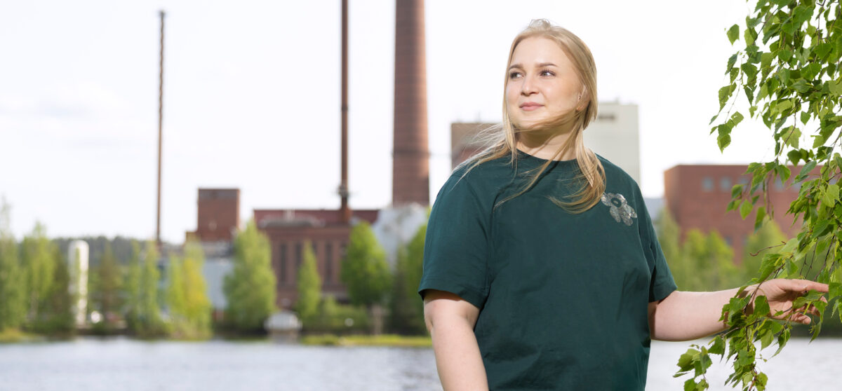 Tanja Heinjoki piti huolta, ett&auml; suomalaisilla riitt&auml;&auml; pehmopaperia kes&auml;ll&auml;kin.