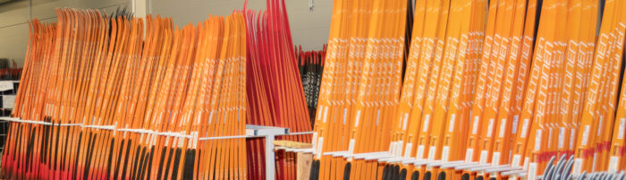 Suksen pitää erottautua kilpailijoista niin kilpaladulla kuin kaupassa.