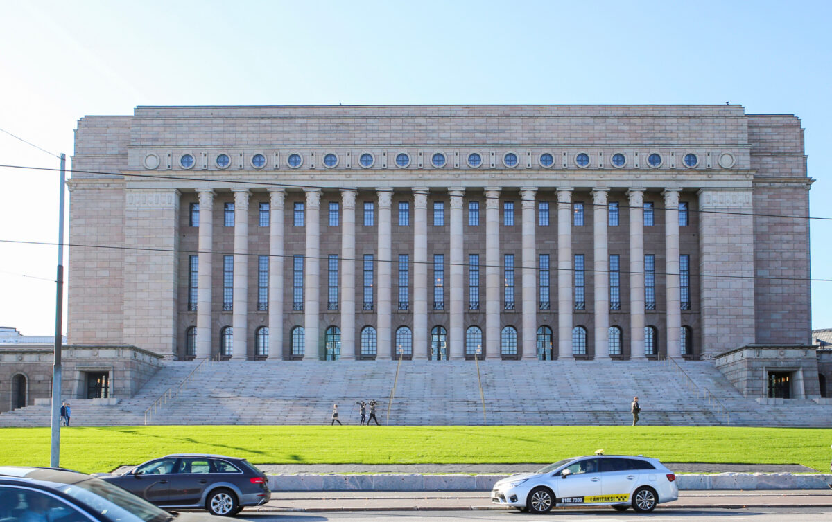 Uusi eduskunta valitaan ensi vuoden huhtikuussa.