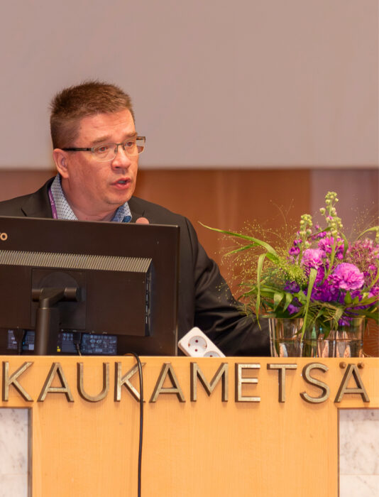 Samu Salo kertoi katsauksessaan ajankohtaisen tilanteen ammattikorkeakoulujen omistajapolitiikasta.