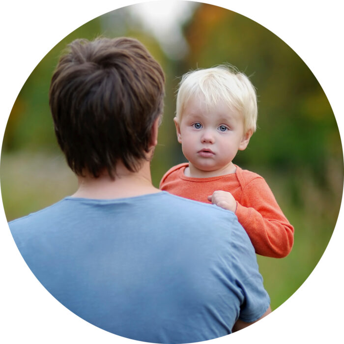 Isät käyttävät aiempaa enemmän vanhempainvapaita muutaman vuoden takaisen lainsäädäntömuutosten myötä.